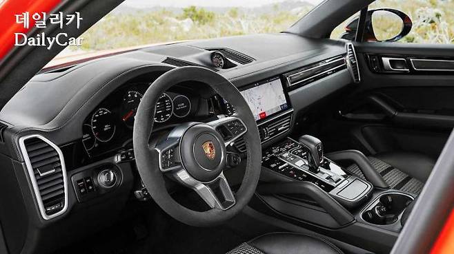 포르쉐, 카이엔 쿠페 (출처 포르쉐)