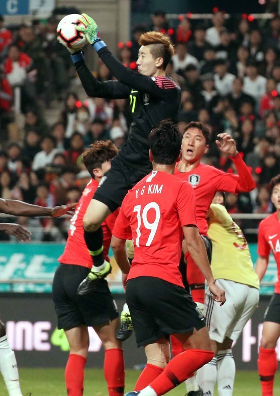 콜롬비아와 평가전에서 선방쇼를 펼친 한국축구대표팀 골키퍼 조현우. [뉴스1]