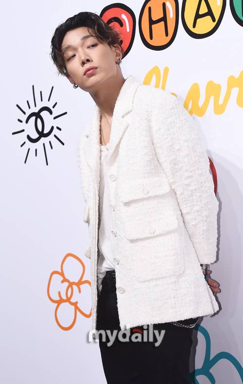 ▲ 아이콘 바비 '힙한 포즈'