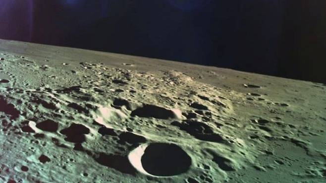 베레시트가 마지막으로 찍어 보낸 달 표면 사진.(사진=로이터 연합뉴스)