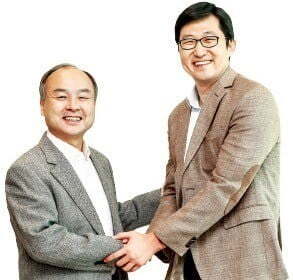 손정의 소프트뱅크 회장(왼쪽)과 김범석 쿠팡 대표. 소프트뱅크 비전펀드는 지난해 쿠팡에 20억달러를 투자했다. / 사진=한경DB
