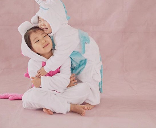 '슈퍼맨이돌아왔다' 송승아 장범준. /사진=송승아 인스타그램 캡처