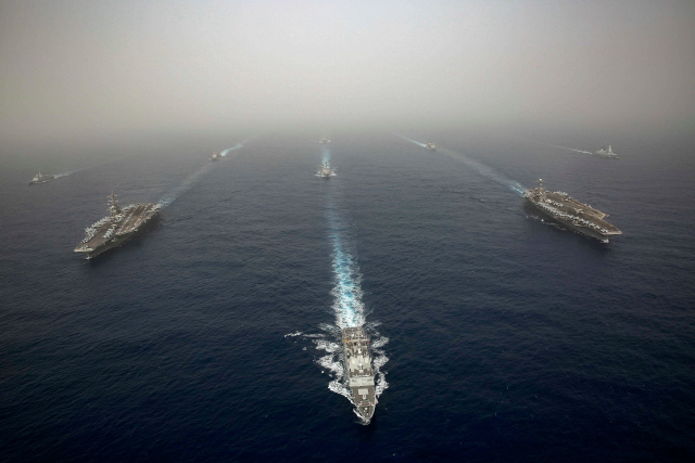 미국 해군이 지난 23일(현지시간) 항공모함 전개 작전을 펼치고 있다. /사진=미 해군 제공