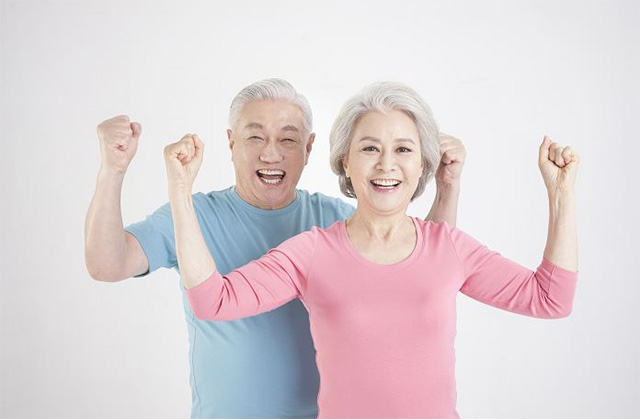 건강하게 나이 들기 위해서는 노화 방지에 도움 되는 생활습관을 유지하는 것이 중요하다./사진=클립아트코리아