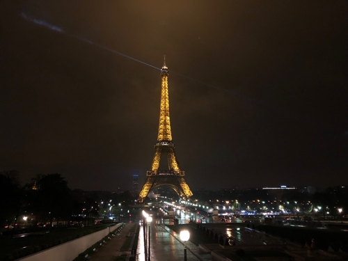 (파리=연합뉴스) 김용래 특파원 = 프랑스 파리 에펠탑의 야경
