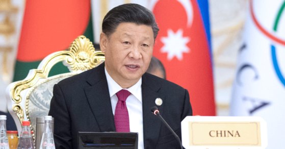 시진핑 중국 국가주석이 지난 15일 타지키스탄에서 열린 아시아상호협력 및 신뢰구축회의에서 연설하고 있다. 시 주석의 우군 확보 외교는 홍콩에서 벌어진 대규모 시위로 빛이 크게 바래고 말았다. [중국 인민망 캡처]