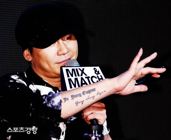 양현석 YG 전 대표의 성 접대 의혹이 속속 드러나고 있다. 양현석 전 대표와 YG는 이를 전면 부인했지만 비판 여론을 사그라지지 않고 있다. 이선명 기자 57km@kyunghyang.com