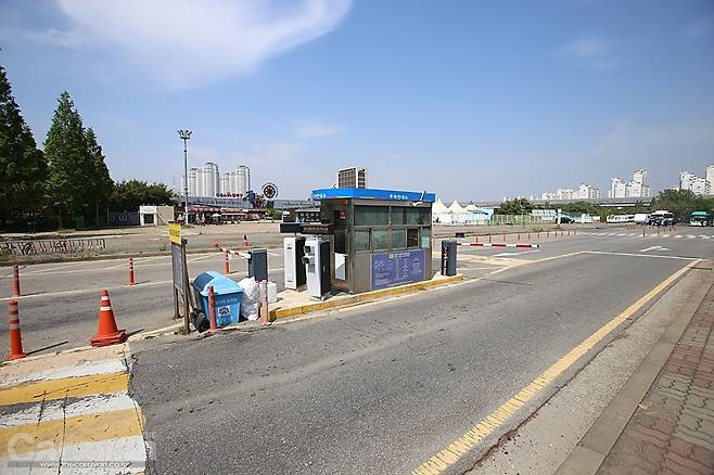 견인차는 30분 무료 주차 가능