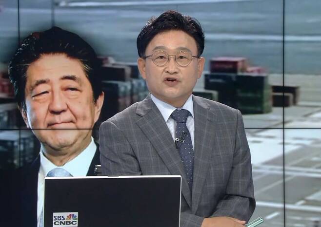 ▲원일희 SBS 논설위원이 지난 15일 오후 방송된 SBS CNBC 용감한 토크쇼 직설에서 클로징멘트를 하고 있다. 사진=SBS CNBC 영상 갈무리