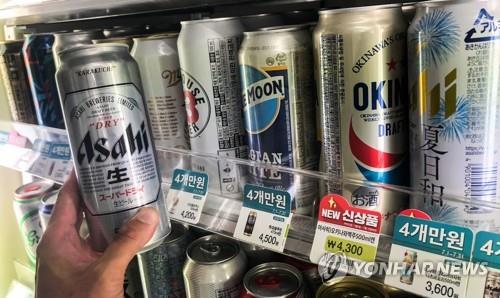 편의점 매장에 진열된 일본 맥주 [연합뉴스 자료사진]