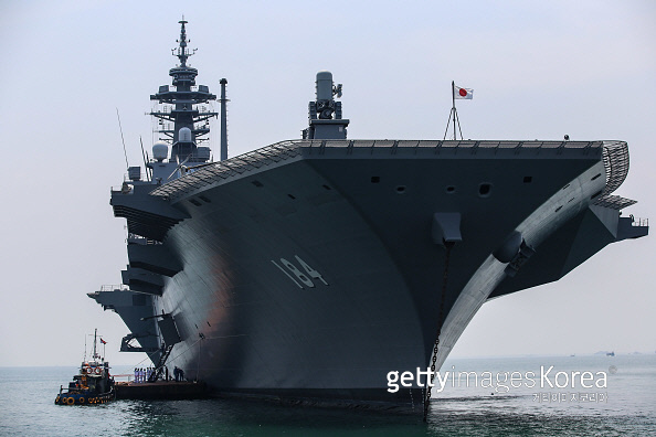 일본 해상자위대의 이즈모급 호위함 가가. 게티이미지코리아