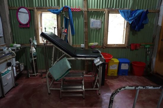 에이팟방글라데시가 운영하고 있는 병원에 설치된 분만실의 모습.