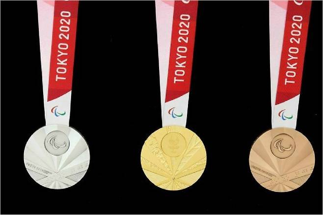 욱일기를 닮은 디자인으로 논란이 되고 있는 2020도쿄패럴림픽 메달. 사진=도쿄패럴림픽 조직위원회 홈피
