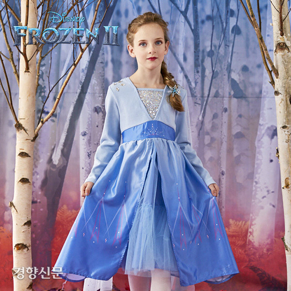 이랜드리테일에서 ‘겨울왕국2 공식 에디션’으로 출시한 엘사 드레스.