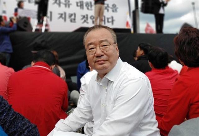 강효상 자유한국당 의원이 10일 페이스북에서 “다른 범죄에 견줘 너무 지나치게 형량을 높이면 안 된다”며 민식이법 반대 이유를 밝혔다. 강효상 의원 페이스북 캡처