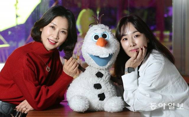 ‘겨울왕국1,2’의 엘사&안나역 성우 소연(왼쪽), 박지윤