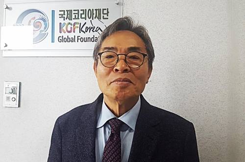 (서울=연합뉴스) 이희용 기자 = 이창주 국제코리아재단 상임의장이 연합뉴스 인터뷰에서 한소 수교 30주년의 의미를 설명하고 있다.