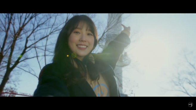 ▲ 故 고수정이 출연한 방탄소년단 뮤직비디오. 출처ㅣ'위드 서울' 뮤비 캡처