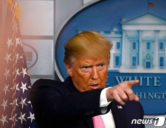 기자회견을 하고 있는 도널드 트럼프 대통령 © AFP=뉴스1