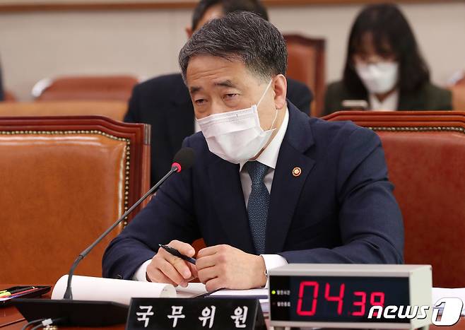 박능후 보건복지부 장관. 2020.2.26/뉴스1 © News1 박세연 기자