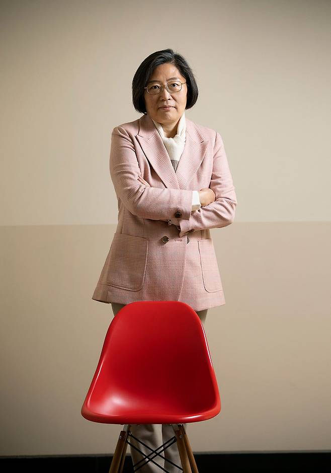 ⓒ시사IN 이명익이수정 교수는 “스토킹을 구애행위로 취급한다. 강간 개념을 정확히 알지 못하는 국회의원은 여성 생명권과 관련된 법률을 다루면 안 된다”라고 말했다.