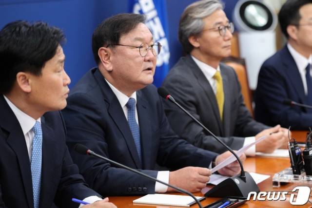 김태년 더불어민주당 원내대표가 14일 서울 여의도 국회에서 기자간담회에서 발언을 하고 있다. 2020.6.14/사진=뉴스1