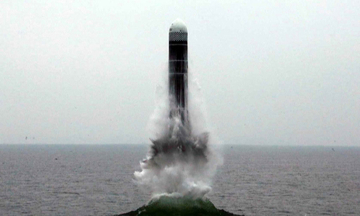 북극성-3형 잠수함발사탄도미사일(SLBM).