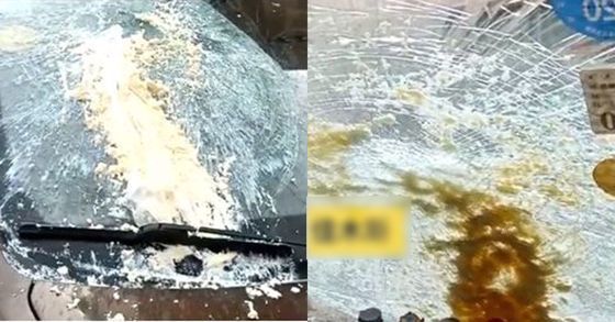 2019년 6월 중국 헤이룽장성 자무쓰 시 아파트단지에 주차했던 차량의 창문이 박살났다. 차량 주인은 고층 아파트 주민이 던진 두부로 앞유리가 깨졌다고 주장했다. [Pear Vedio 캡처]