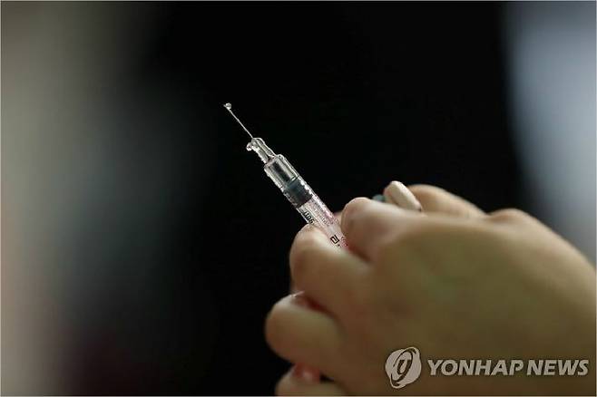 신종 코로나바이러스 치료제 · 백신 개발 추진 (사진=연합뉴스)