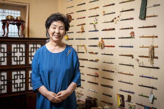 황혜성 선생의 큰딸이자 3대 '궁중음식 기능 보유자'인 한복려 궁중음식문화재단 이사장이 1일 오전 서울 종로구 궁중음식연구원에서 중앙일보와 인터뷰하고 있다. 장진영 기자