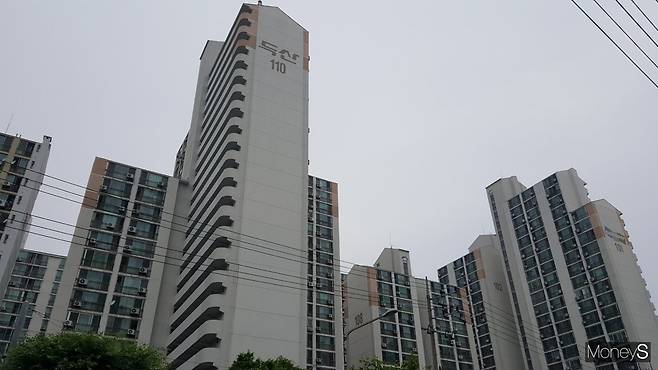 최근 계속해서 시세가 뛴 구로동 두산아파트. /사진=김창성 기자