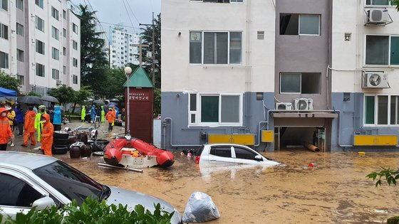 2020년 7월 30일 오전 대전 서구 정림동 아파트 침수 피해 현장 모습