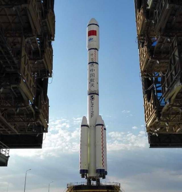 중국 창정2F 로켓