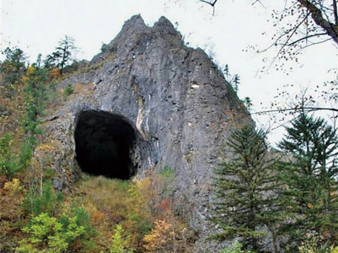 러시아 극동 지방의 악마문동굴 ⓒUNIST 제공