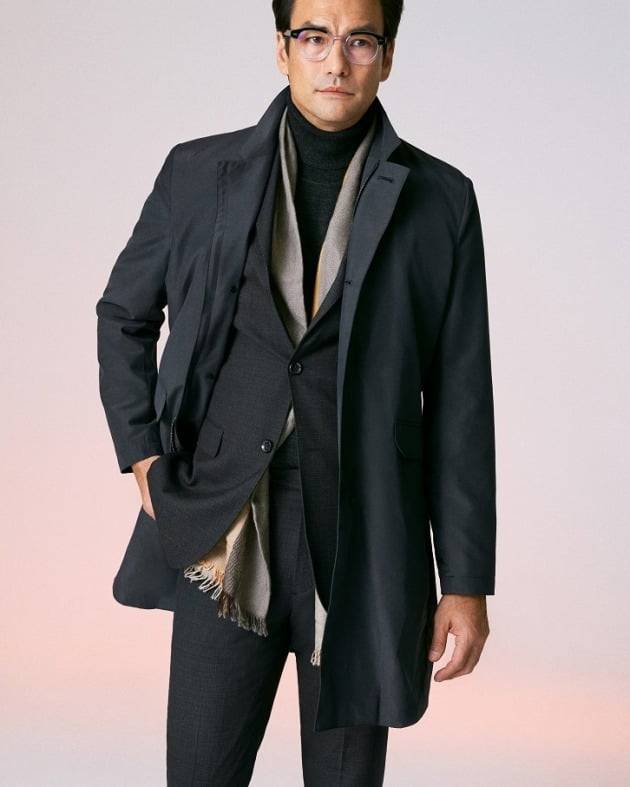 '스타일을 겸비한 가성비(가격 대비 성능)'을 내세운 CJ ENM 오쇼핑부문(이하 CJ오쇼핑)의 남성 패션 브랜드 '다니엘 크레뮤'가 론칭 10년 만에 누적 주문액 2000억원을 돌파했다. 사진=CJ ENM 오쇼핑부문 제공