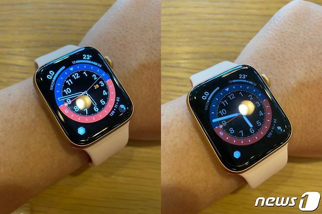 애플워치6가 29일 국내 시장에 출시됐다. 왼쪽 사진은 애플워치6의 정상적인 디스플레이 밝기이고 오른쪽 사진은 애플워치6의 '올웨이즈온 디스플레이(AOD)' 기능이 켜진 상태다. © 뉴스1