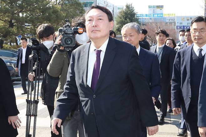 ⓒ연합뉴스윤석열 검찰총장이 2월20일 광주 고등·지방검찰청을 방문했다.