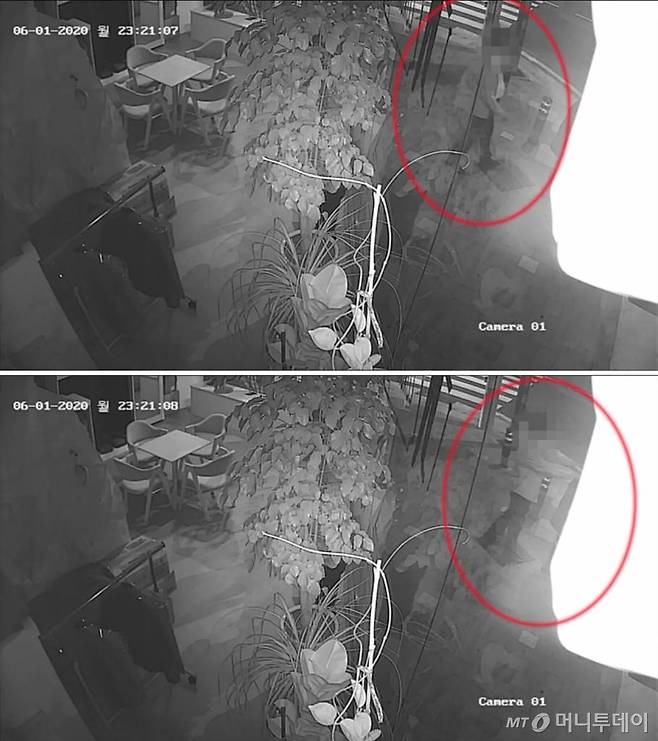 지난 6월1일 밤 부산 부산진구의 한 횡단보도 앞에서 부산지검 소속 현직 부장검사인 A씨가 한 여성의 뒤에서 양 손을 뻗어 여성의 어깨를 만지는 모습이 담긴 CCTV영상이 5일 공개됐다. A씨는 강제추행 혐의로 경찰에 현행범으로 체포됐다. (영상=시민 제공)/사진=뉴시스 photo@newsis.com