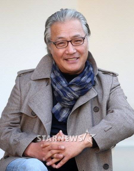 배우 이경영이 40대 일반인 여성과 열애중인 사실이 밝혀졌다. /사진=스타뉴스