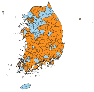 전국 시군구 인구 증감 현황. 파란색은 증가, 빨간색은 감소.