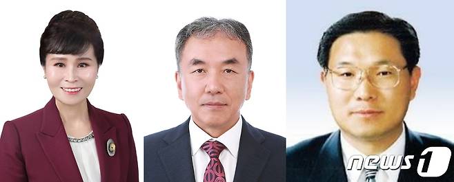 장영신 전(前) 광주동부교육지원청 교육장(왼쪽), 양정기 광주창의융합교육원장(가운데), 나종훈 전(前) 광주시교육청 행정국장 모습.(광주시교육청 제공) 2020.1.6/뉴스1 © News1