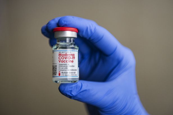 미국 제약사 모더나의 코로나 바이러스 감염증 백신. /AP 연합