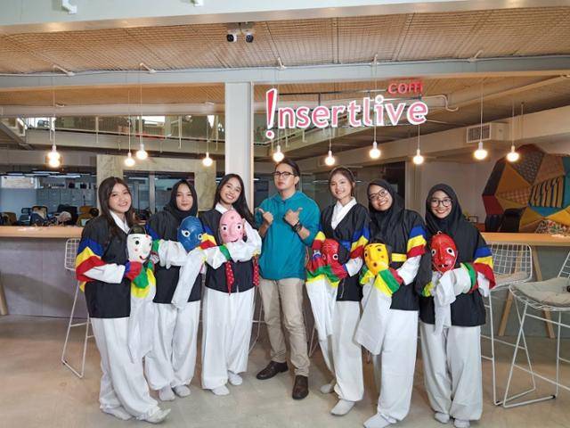 국립인도네시아대(UI) 한국어문화학과 학생들이 꾸린 탈춤 동아리. UI 학생회 제공