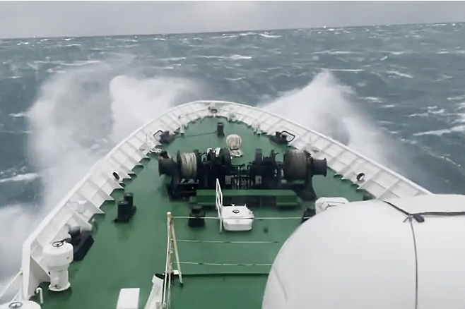 실종자 수색 작업 모습. 제주지방해양경찰청 제공.