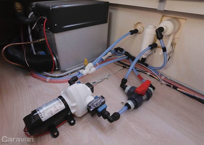 온도가 1도 이하로 내려가면 자동으로 퇴수되는 밸브 설치도 유용