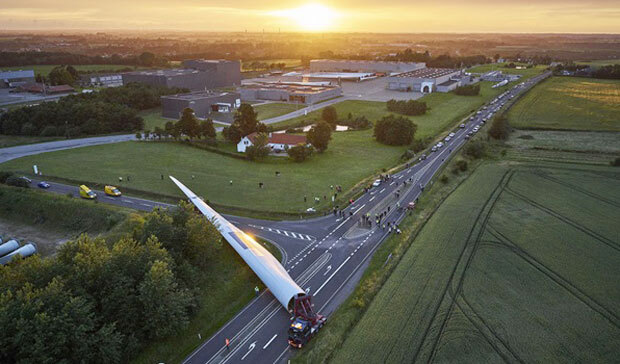 덴마크공대가 2018년 생산한 세계에서 가장 긴 날개. LM Wind Power