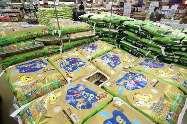 지난 10일 서울 시내 한 대형마트 쌀 판매대의 모습. /사진=연합뉴스