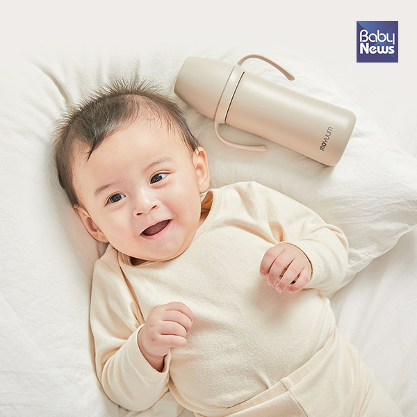 모윰 스테인리스 올인원 젖병. ⓒ모윰