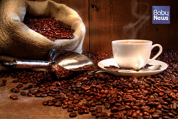커피는 로스팅 정도에 따라 건강상 효능이 달라진다. ⓒ베이비뉴스