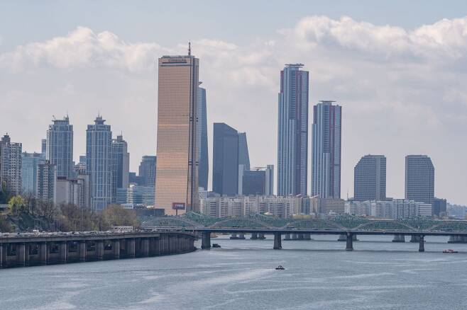 A skyline of Seoul's financial district Yeouido. (Herald DB)